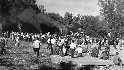 One of L.K. Wood's Mendon, Utah Threshing Bee